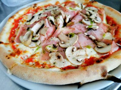 Pizza Torremolinos IMG_20210509_144234_edit_592324253702325_resized_20210603_103901456.jpg - LOVE PIZZA